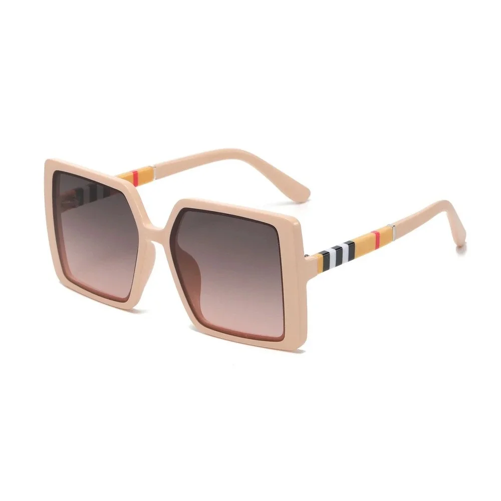 Giant Angular Eyeglasses Women Sunglasses Outfit Sunny Days Sun Protection Style